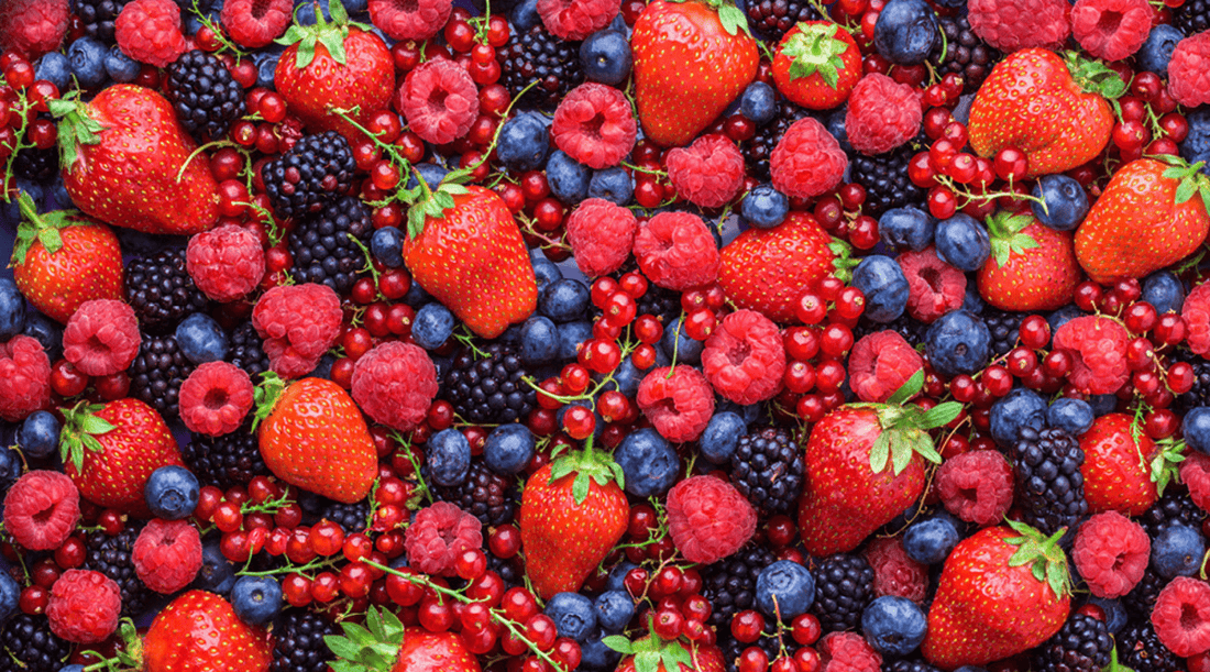 Healthy Late-Night Snacks: Why Berries are the Best Choice